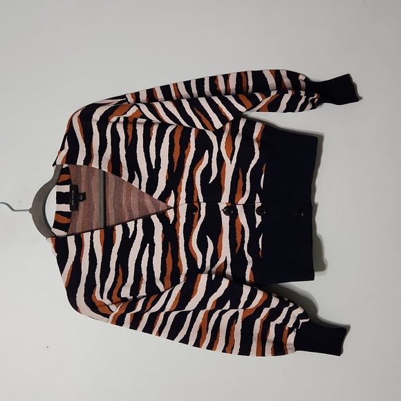 2 Pieces Ann Taylor  Strets cardigan & Skirt Color Navi blu y Camel Animal Prin - Picture 3 of 7